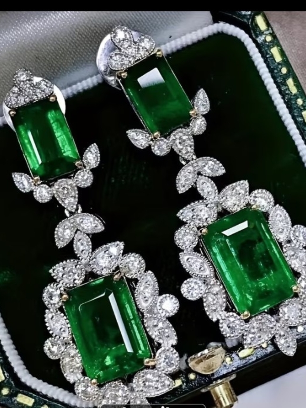 Emerald Silver Drop Earrings Halo Zirconia - New